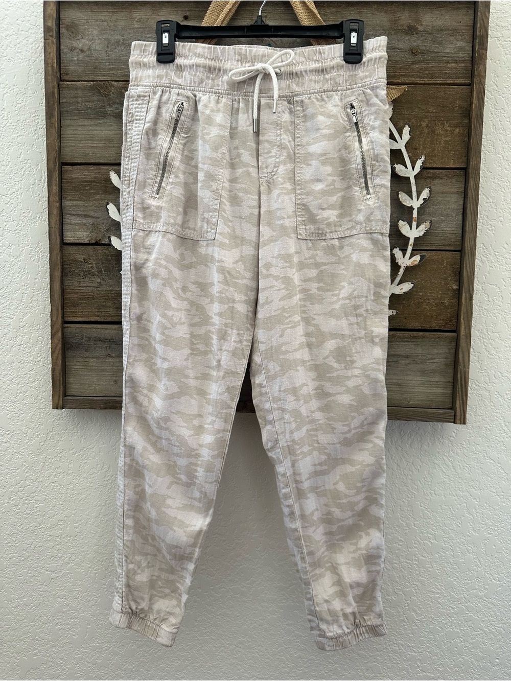 Athleta Cabo Tide Linen Camo Jogger Pants - Drawstring Waist size 4